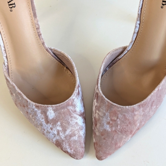 Justfab Cosette Court Crushed Velvet Ankle Tie Pointy Toe Heels Pink Blush sz 10 - Picture 6 of 13
